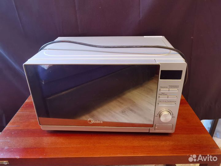 Микроволновая печь Midea