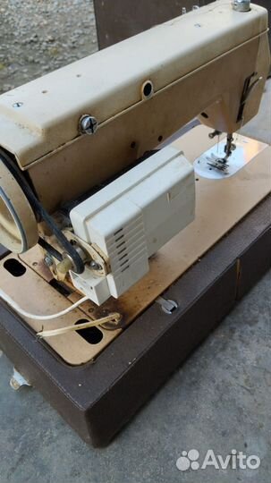 Швейная машинка