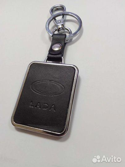 Брелок на ключи LADA