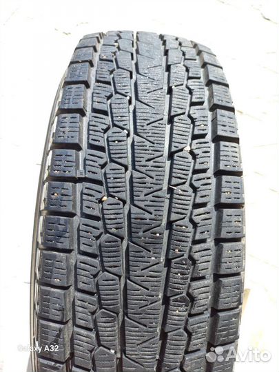 Yokohama Ice Guard SUV G075 215/65 R17 99Q