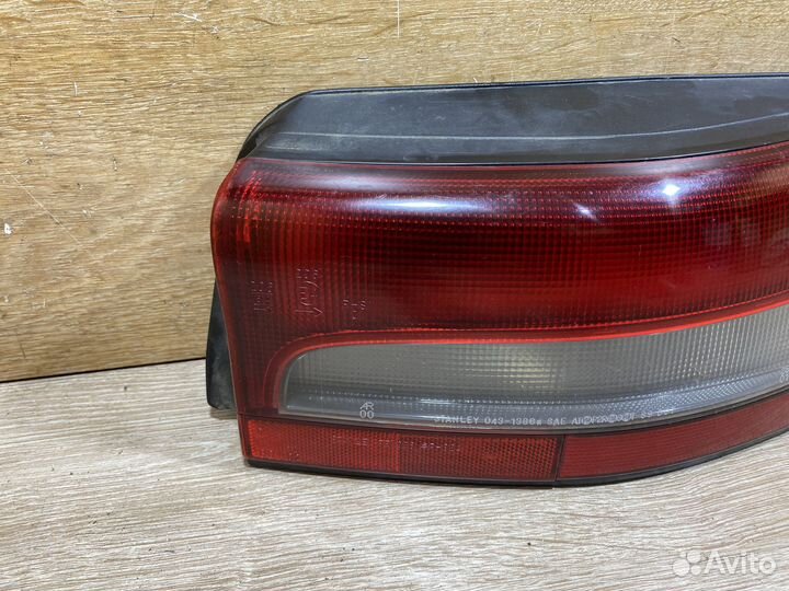 Фонарь правый Mazda 323 BG Арт. 111498