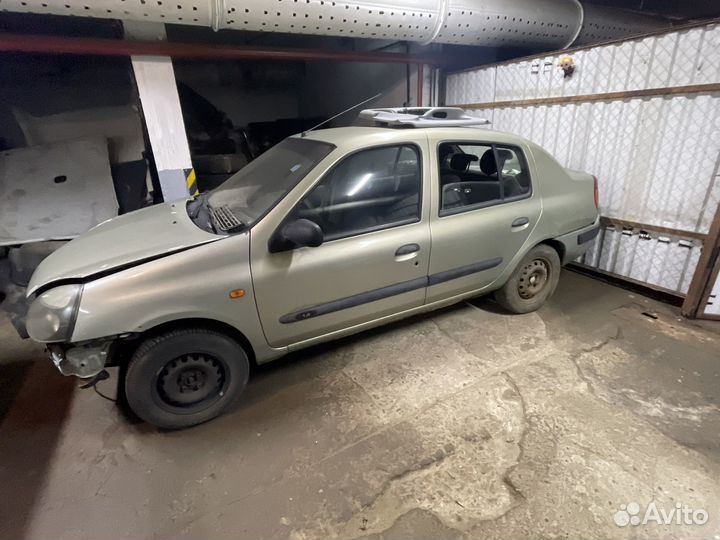 В разборе Renault Symbol Clio 1.4