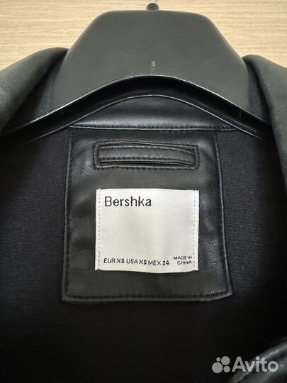 Кожаная рубашка черная Bershka