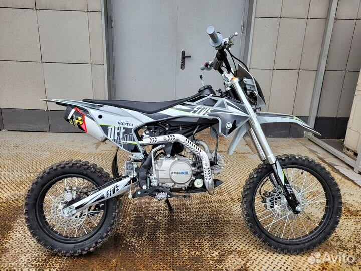 Regulmoto-Five-125EM