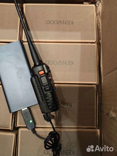 Рация Kenwood TK-UVF8 8Wс гарнитурой и USBзарядкой