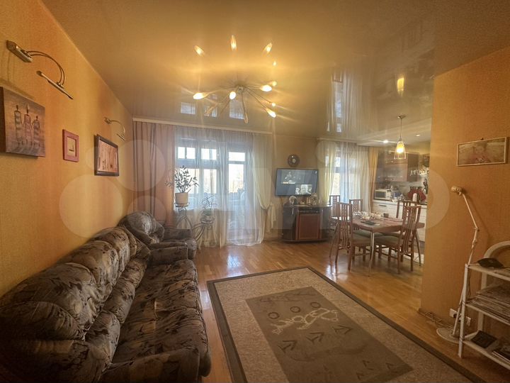 4-к. квартира, 110 м², 4/5 эт.