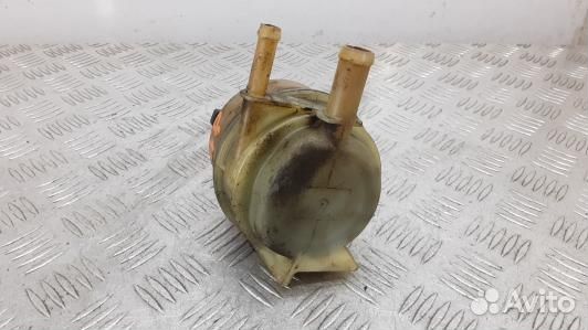 Бачок гу toyota camry V40 (89F03NO01)