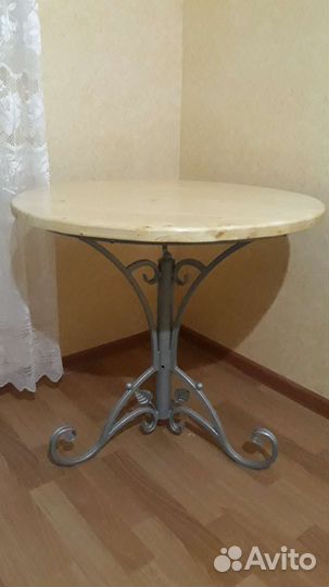 Кованый стол