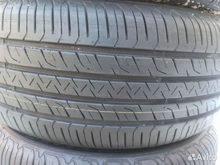 Goodyear EfficientGrip Performance SUV 235/50 R19 99V