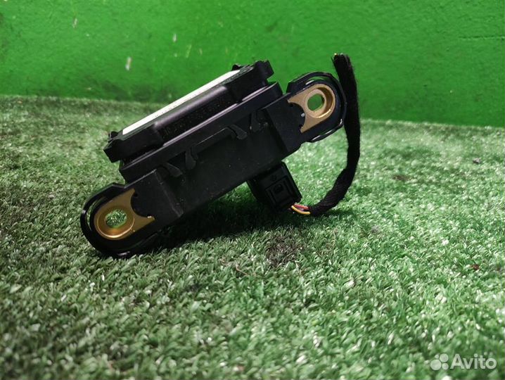 Датчик ускорения Mercedes Benz ML W164 2007