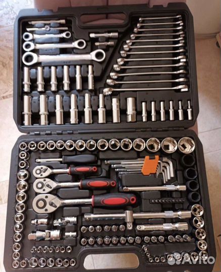 Набор инструментов 151 предмет-Доставка