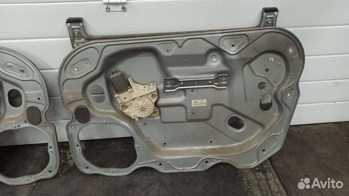 Стеклоподъемник передний Ford Focus 2