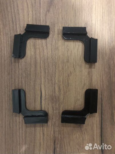 Уголки для аквариума