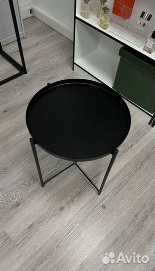 Журнальный столик IKEA круглый