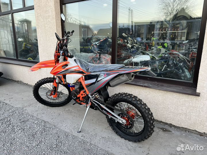 Кроссовый мотоцикл Regulmoto Holeshot 300