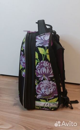 Рюкзак школьный для девочки Hummingbird