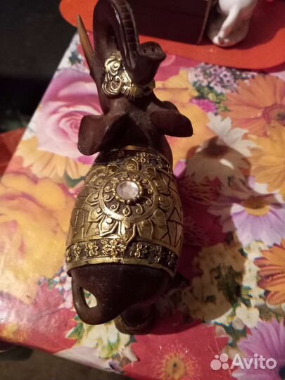 Декоративная фигурка слона