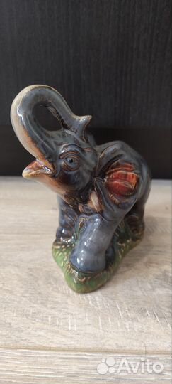 Статуэтка слон фарфор
