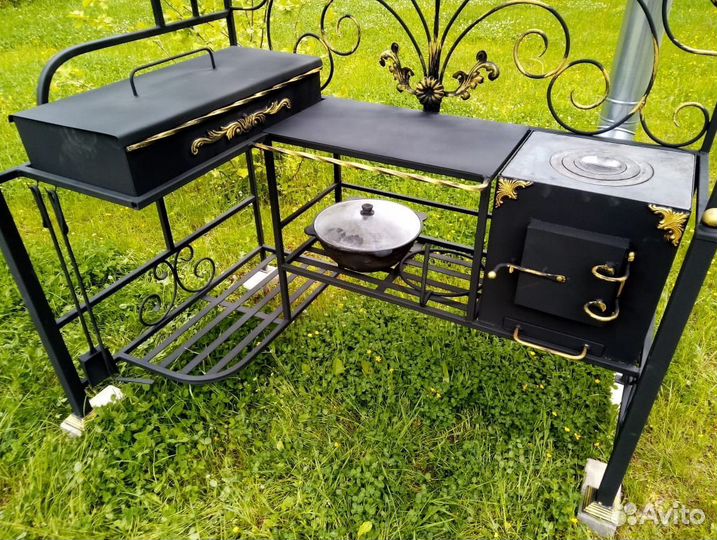 Мангал с крышей и печкой