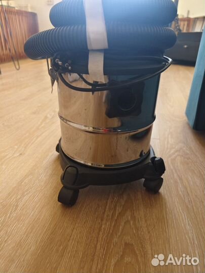 Пылесос строительный нерабочий на запчасти