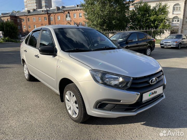 LADA Granta 1.6 МТ, 2020, 65 000 км