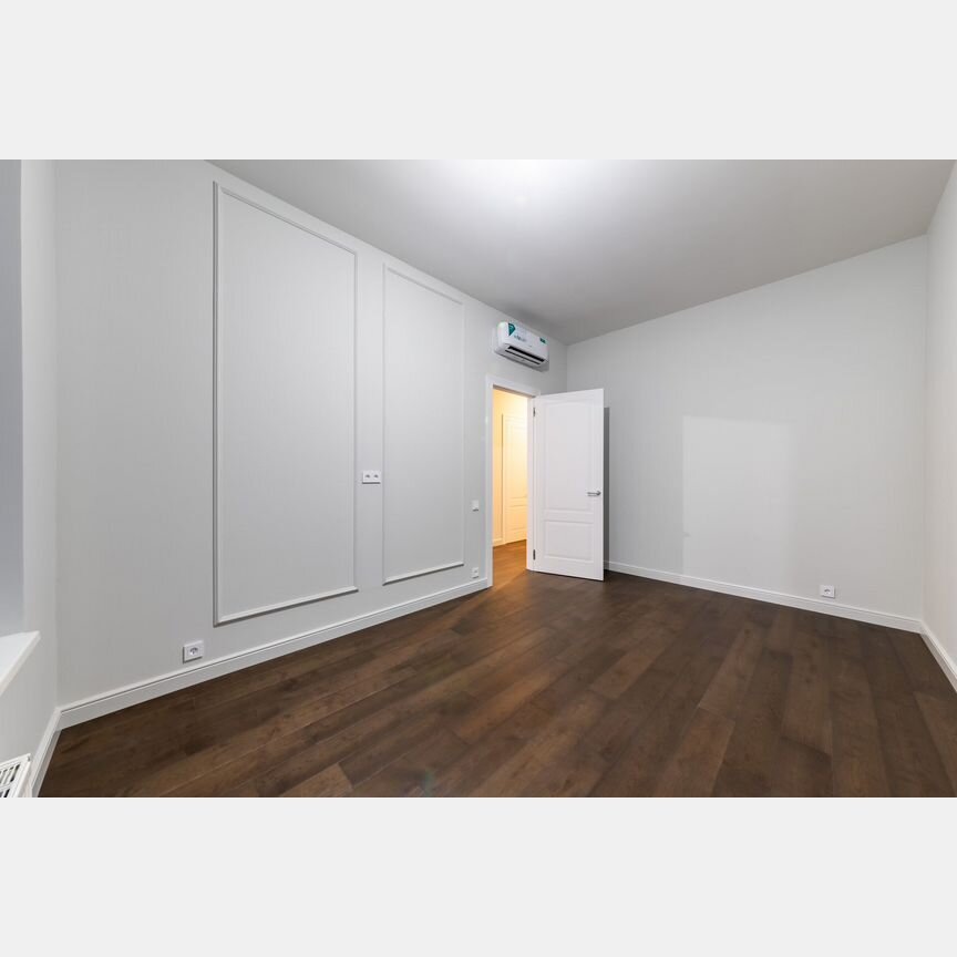 2-к. квартира, 64 м², 8/13 эт.