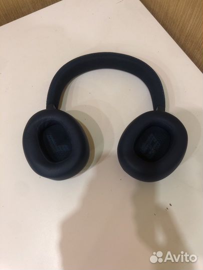 Беспроводные наушники jbl live 660 nc