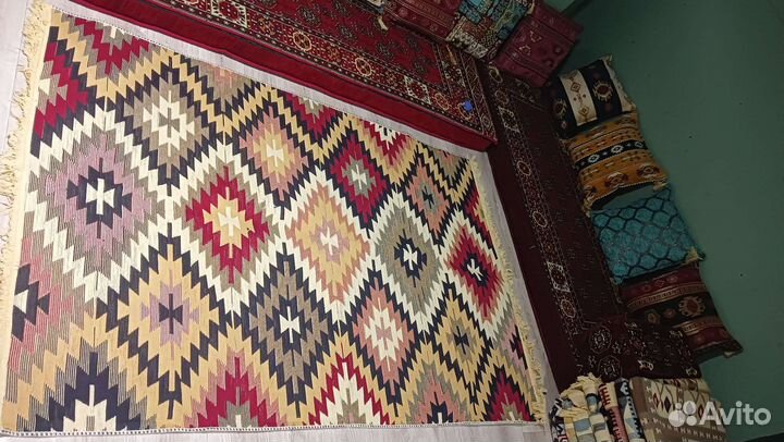 Оптом из фабрики со склада тканные ковры килимы