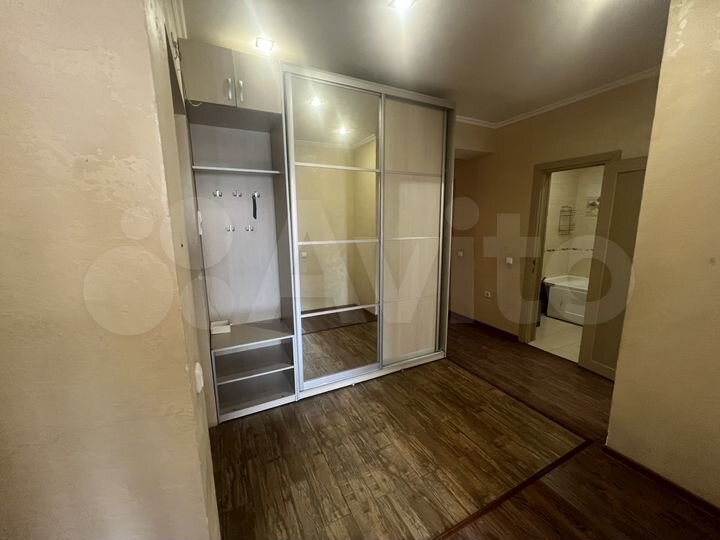 3-к. квартира, 82 м², 2/5 эт.