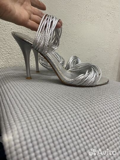 Босоножки женские 38