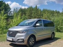 Аренда минивэна Hyundai H1 2018 года 8 мест