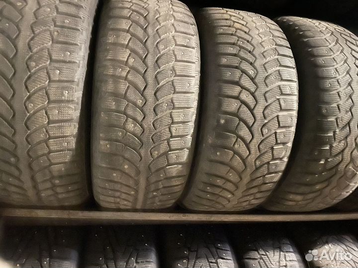 Bridgestone Blizzak Spike-01 255/55 R18