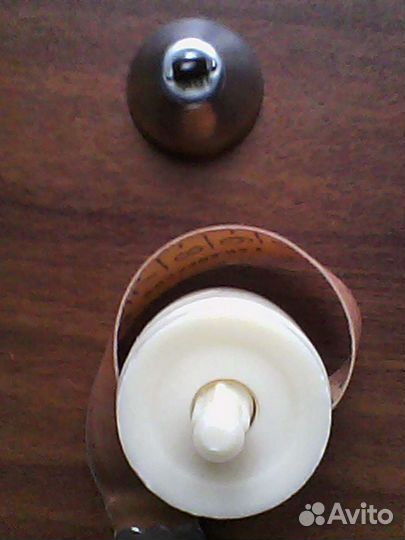 Метр портновский, колокольчик, ваза