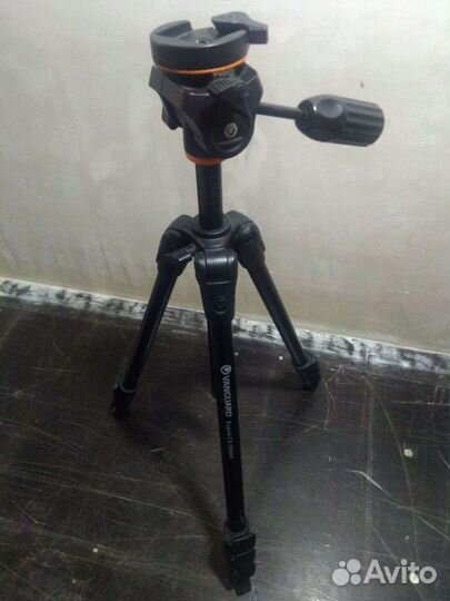 Штатив, фотоштатив, видеоштатив