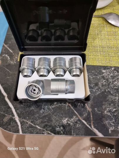 Секретные болты