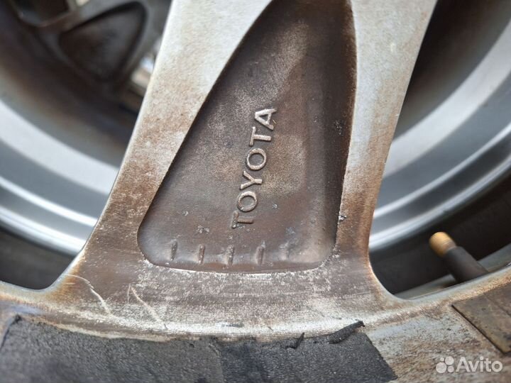 Колёса 215.60р16. Альфард