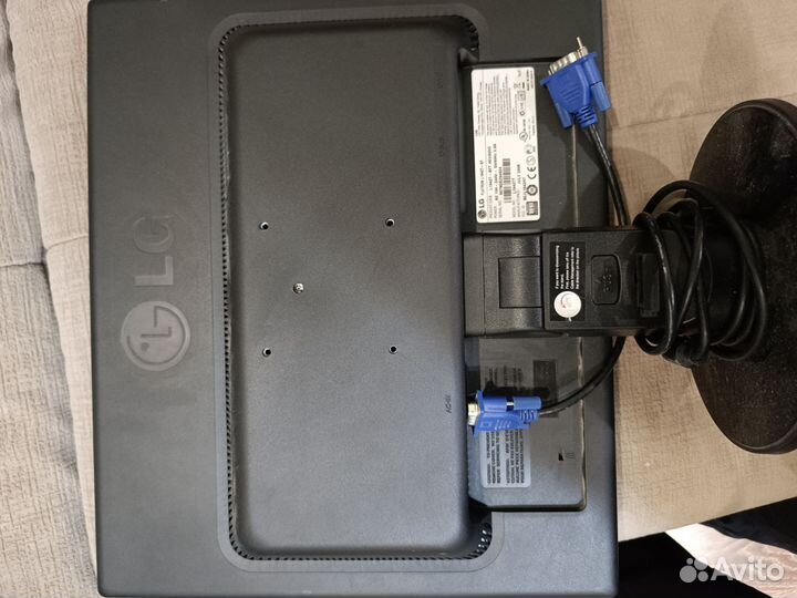 Монитор LG flatron