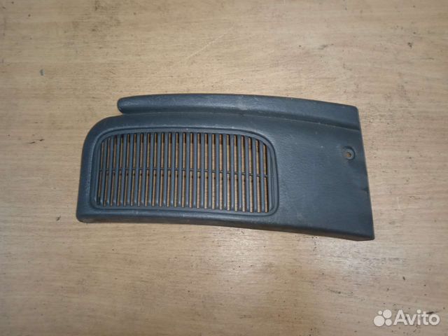 Накладка торпедо левая Mitsubishi carisma митсубис