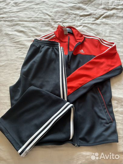 Спортивный костюм Adidas