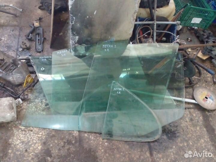 Стекло двери форточка renault megane 1