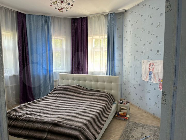 Дом 349 м² на участке 9 сот.