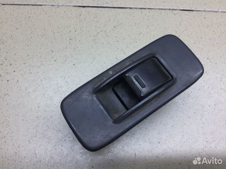 Кнопка стеклоподъемника передняя передняя левая