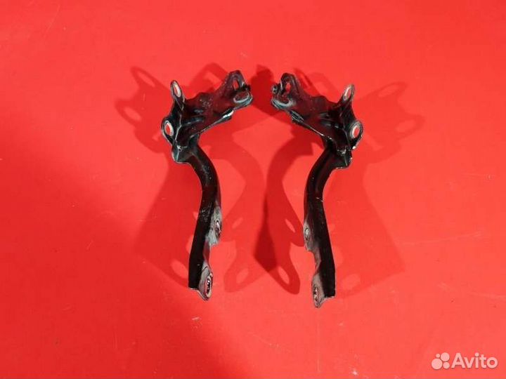 Петля капота Kia Cerato 2 Td 