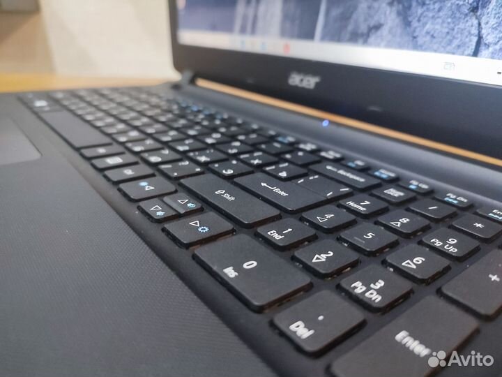 Ноутбук Acer AMD 4 ядра/8 ram/SSD 240