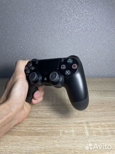 Джойстик для PS4 черный