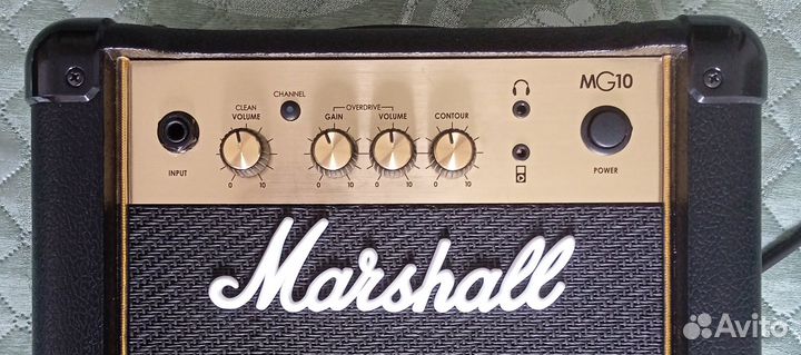 Гитарный комбоусилитель Marshall MG10CF