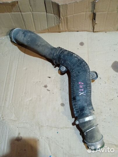 Патрубок интеркулера Skoda Yeti