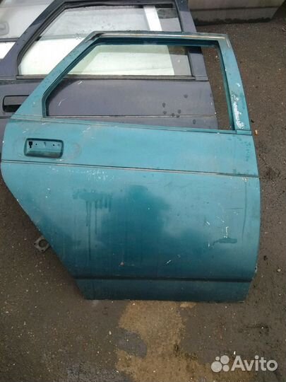 Задняя правая дверь Ваз 2110