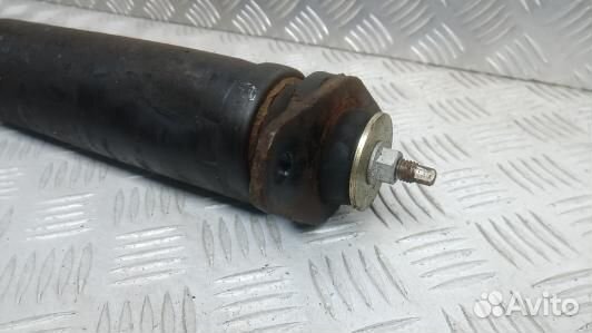 Амортизатор задний chrysler 300C 1 (8OK16SN01)