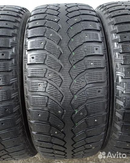 Bridgestone Blizzak Spike-01 255/55 R18 99W